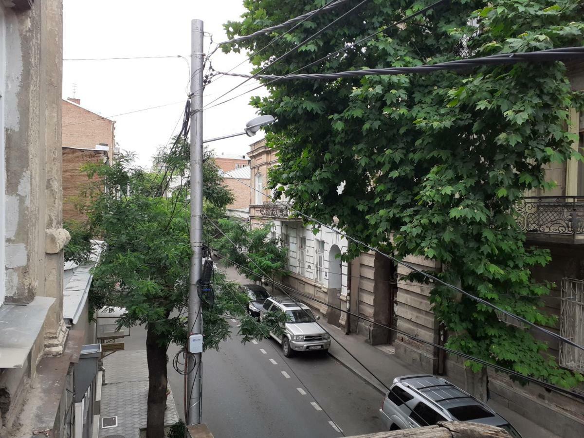 Woodmood Hostel Tbilisi Esterno foto